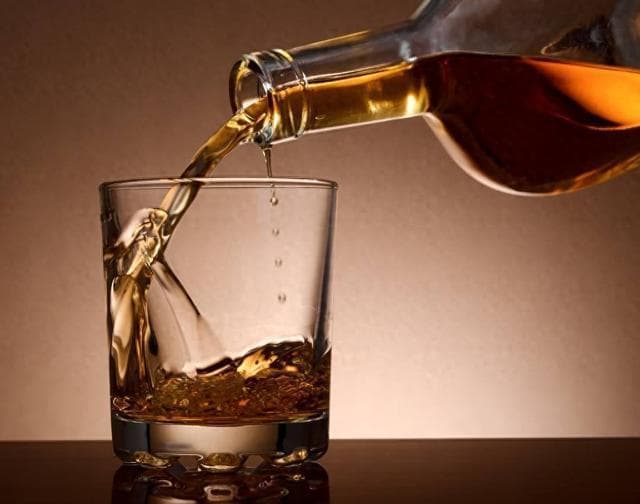 喝进去的酒，多长时间才能在身体里分解完？