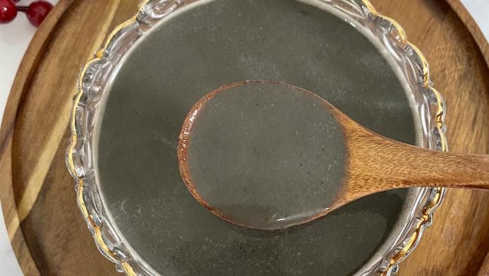 桂圆红枣黑芝麻糊