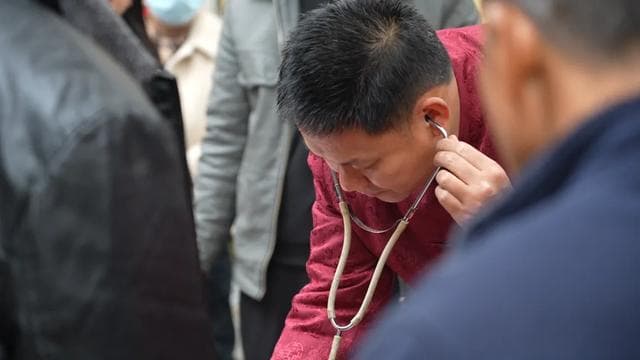 河南许昌一位中医，专攻心脑血管病，还创立了免费“乡村120”