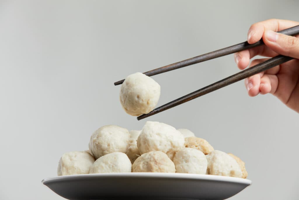 鱼丸汤的做法：从材料准备到成品详解