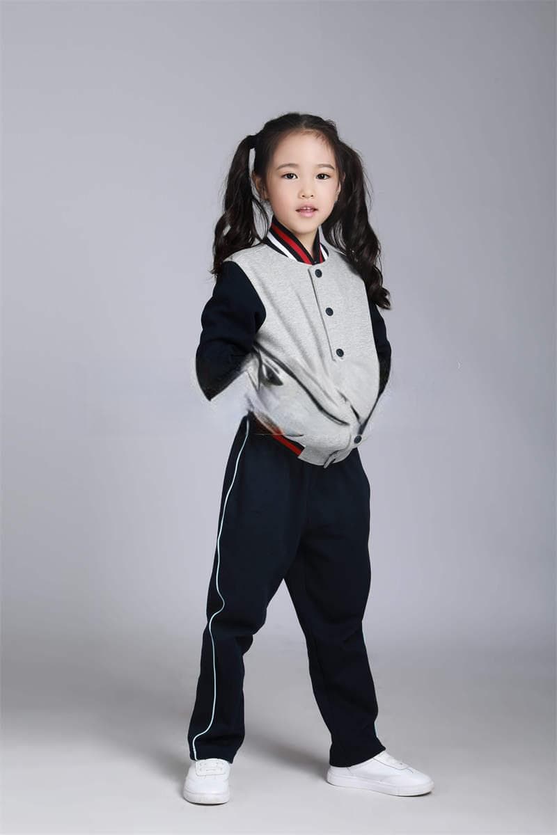 加工校服工厂：校园服饰的打造者