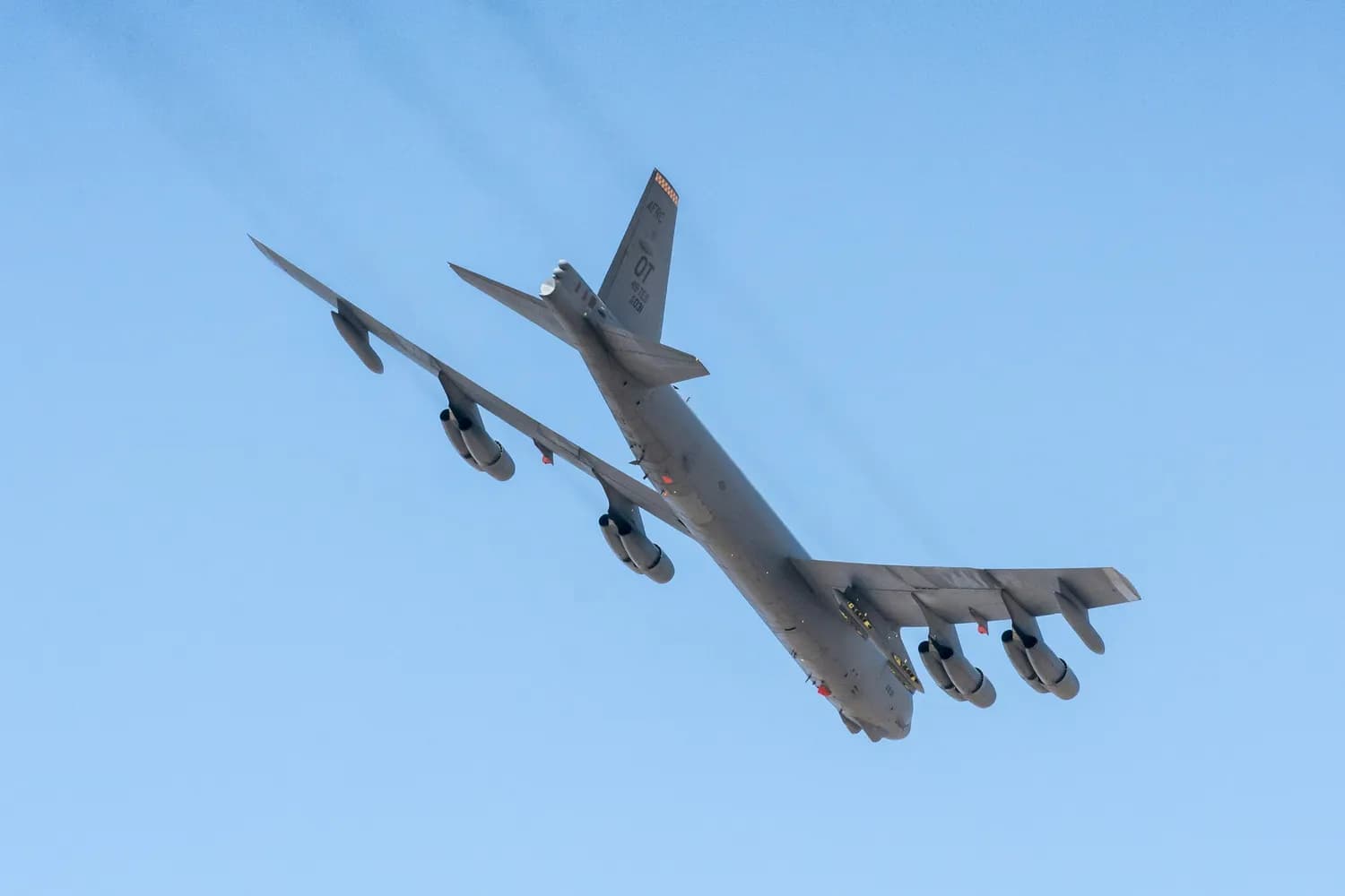 1991海湾战争：F-4G反辐射导弹误伤B-52G