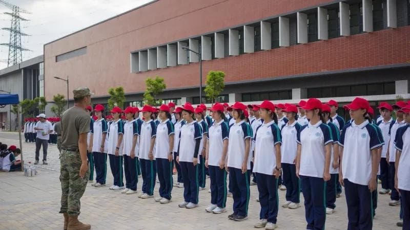 青春锤炼丨广州市城市建设职业学校新生军训进行时