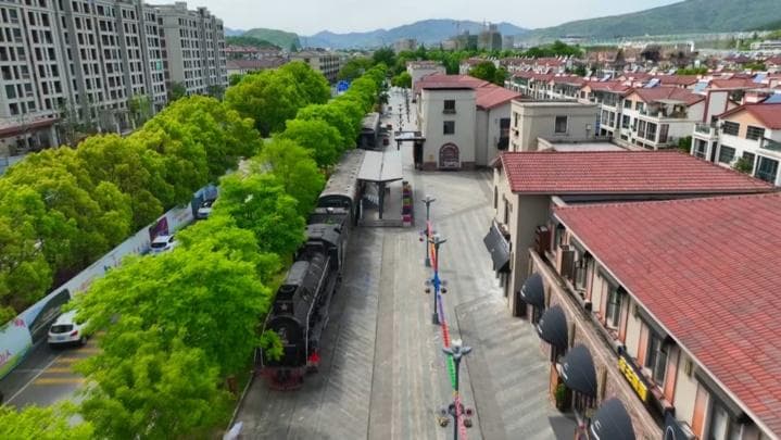 一部剧带火一座城！“影视+文旅”如何实现双向奔赴？
