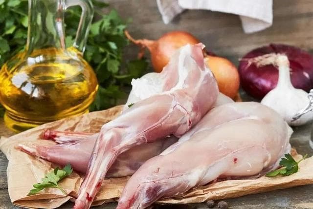 兔肉食用指南：营养、烹饪与禁忌