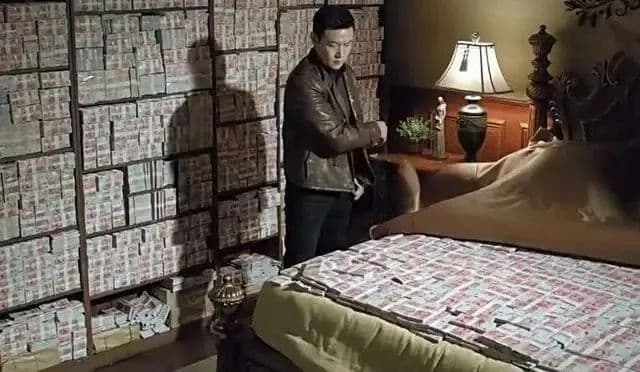 落马国企领导模仿《人民的名义》，墙内藏150万元现金！