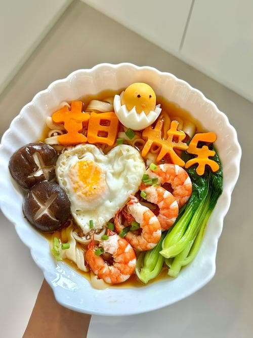 长寿面是什么生肖 36岁生日长寿面图案是什么意思？