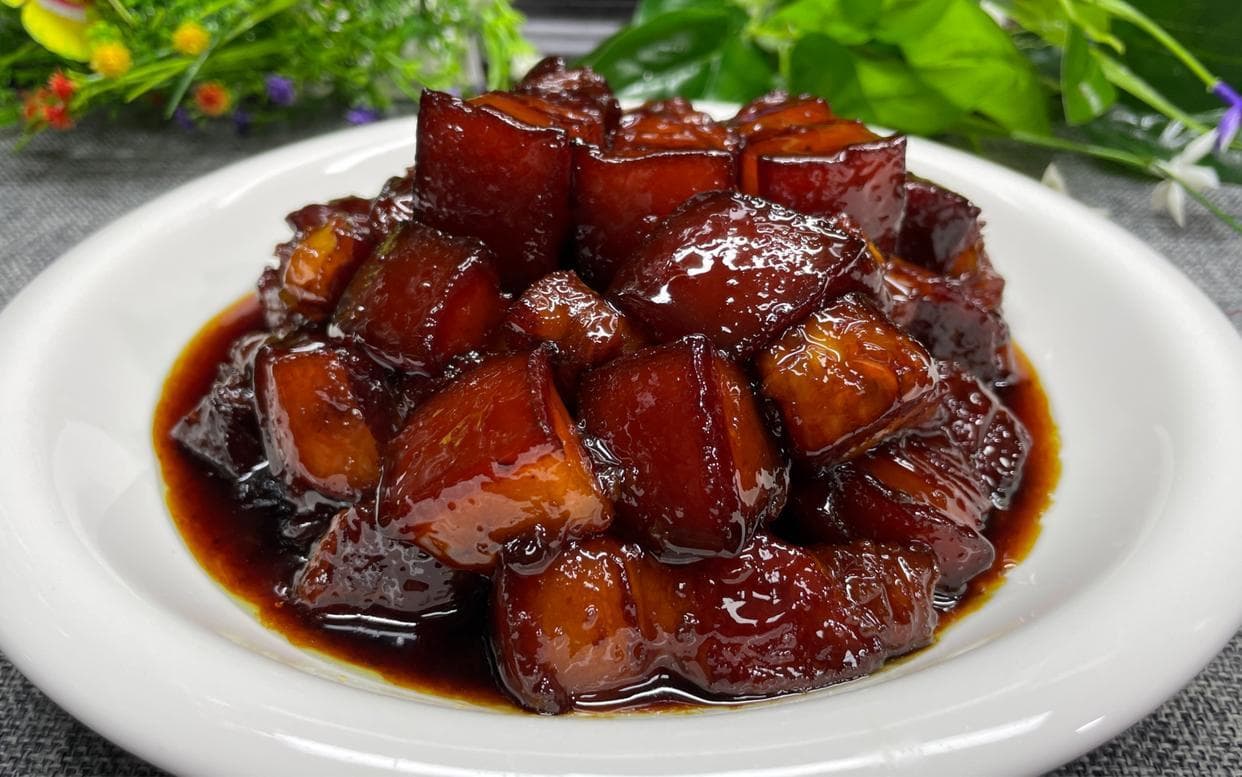 生日宴必点十大硬菜：红烧肉、清蒸鱼等寓意吉祥