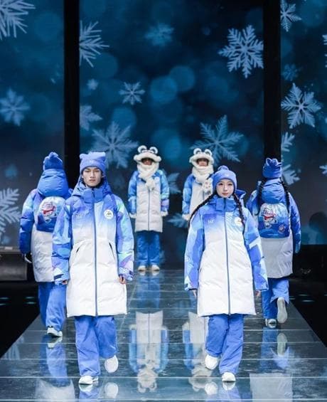科技赋能冰雪之美：哈尔滨亚冬会服装设计揭秘
