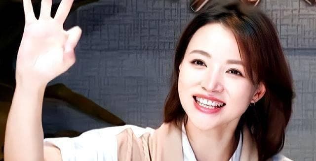 央视主持新生代四大美女，个顶个极品貌美气质如兰，网友：心动了