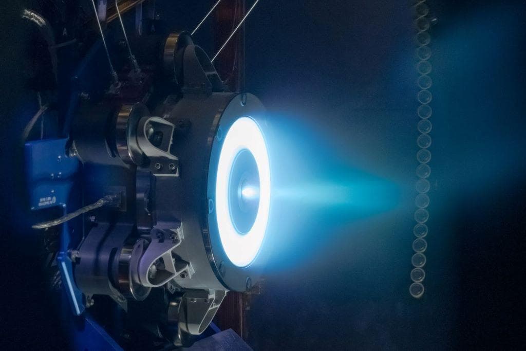霍尔效应推进器：NASA引领航天推进技术新突破