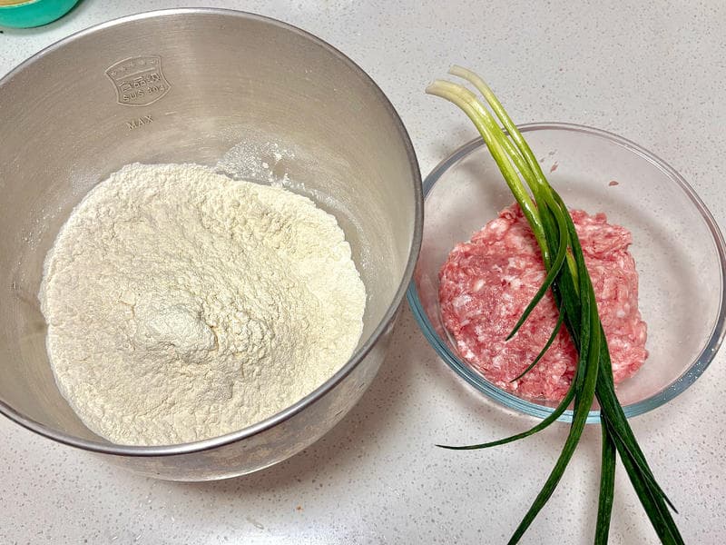 鲜肉小笼包（详细肉馅配料方法）松软鲜嫩多汁