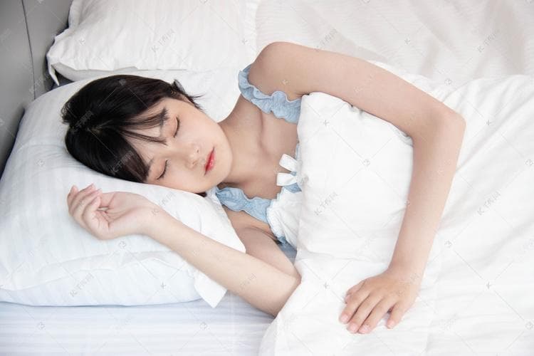明明不饿但很馋，怎么办？7个小妙招管住你的嘴，这个夏天瘦下来