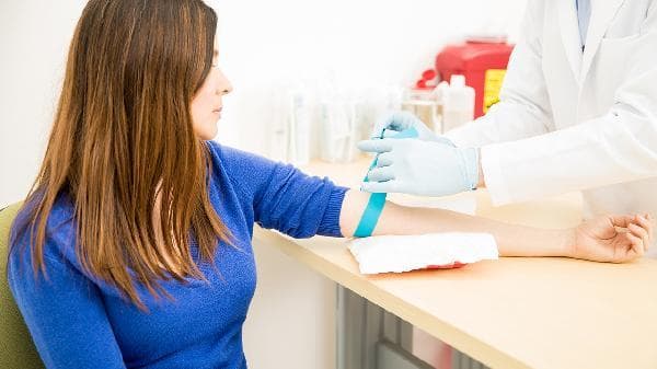 医生教你认识涌泉穴：位置、功效与刺激方法全解析