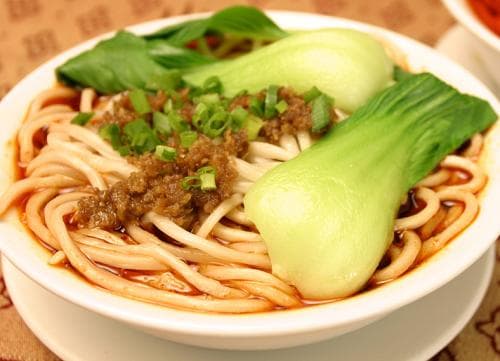 担担面与普通面条的区别