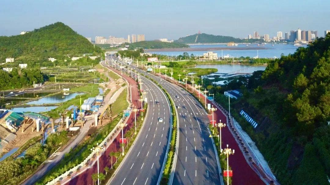 防城港市争当打造便利地先行军之“互联互通”篇——互联互通的“防城港样板”