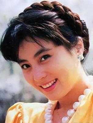 揭秘李玲玉的演艺生涯：西游记插曲演唱者身份引人关注