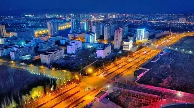 新疆最宜居的城市，不是乌鲁木齐和喀什，也不是库尔勒