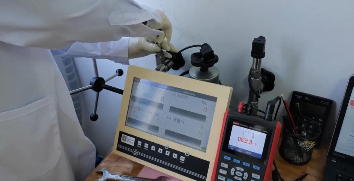 传感器校准和维护是确保数据准确性和稳定性的重要环节