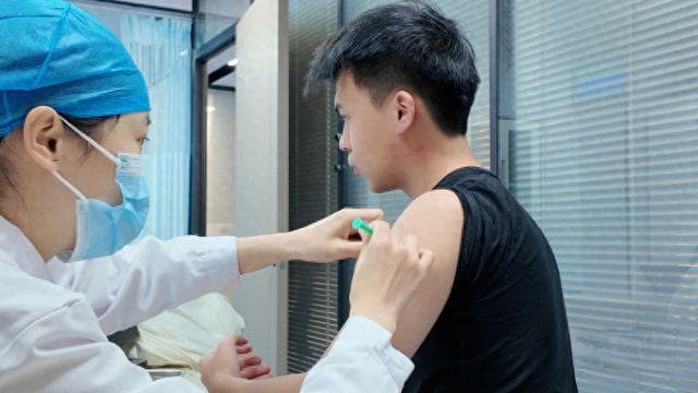 不用预约直接打！多地男性HPV疫苗开打，接种意愿仍待提高