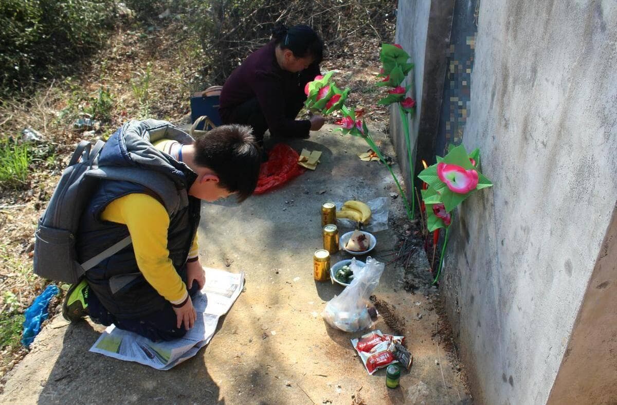 农村“一代不祭三代坟”是啥意思？为何会影响家族？真相大揭秘！