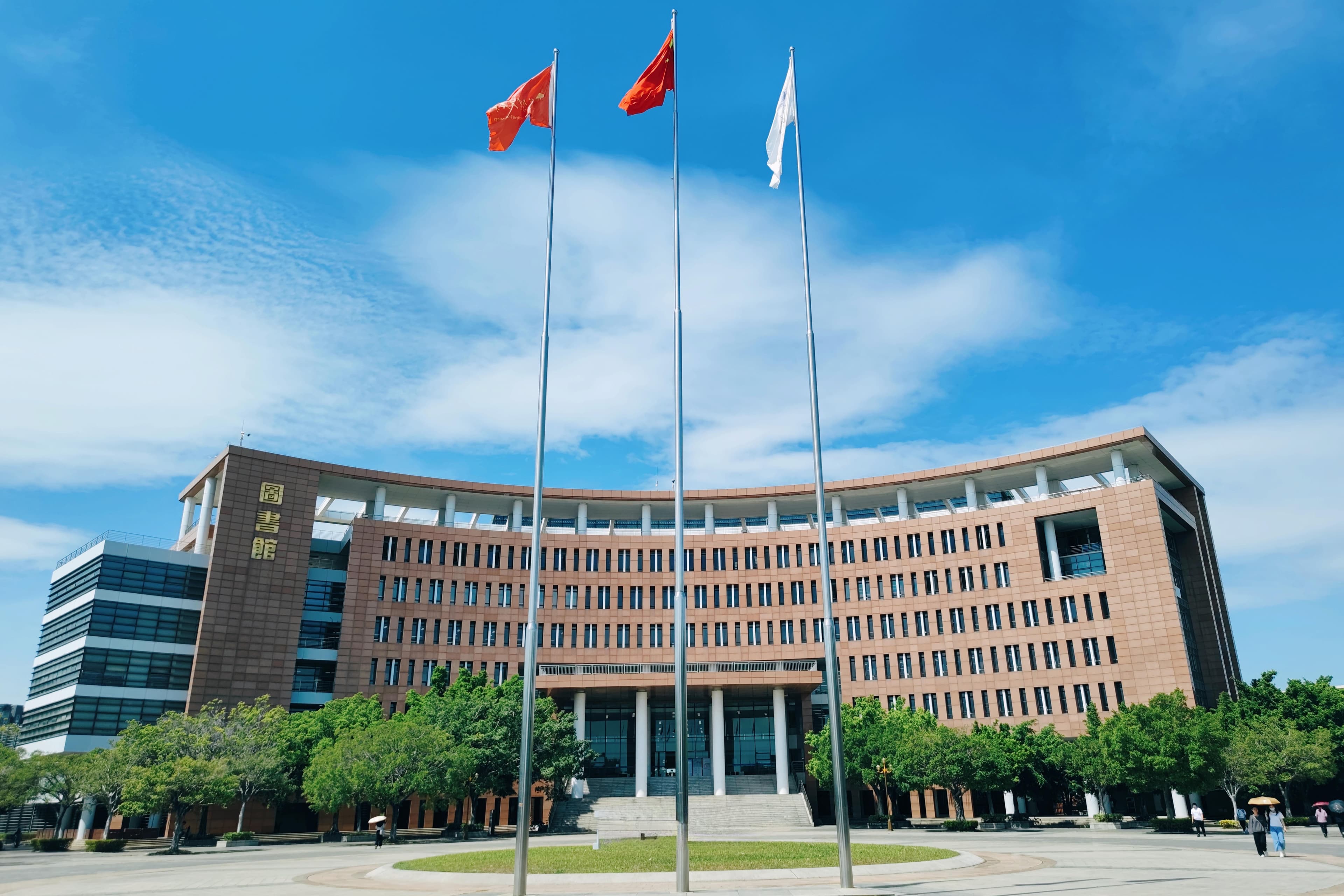 华南理工大学：培养引领未来的拔尖人才