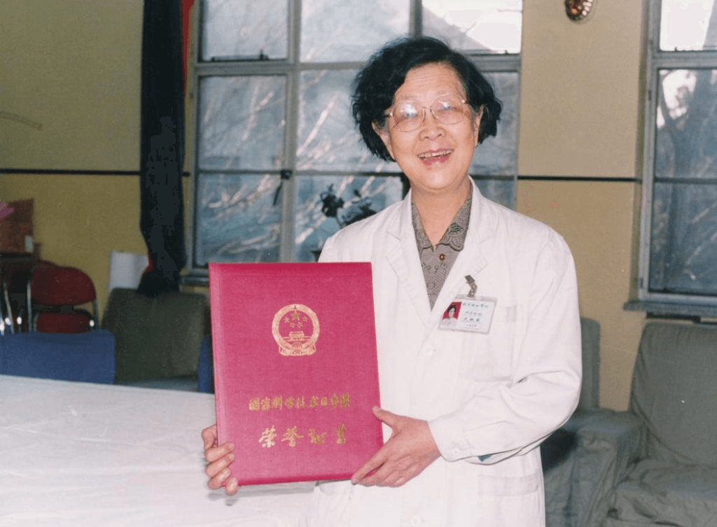 满月脸、水牛背、易紫癜……听协和大夫讲库欣病