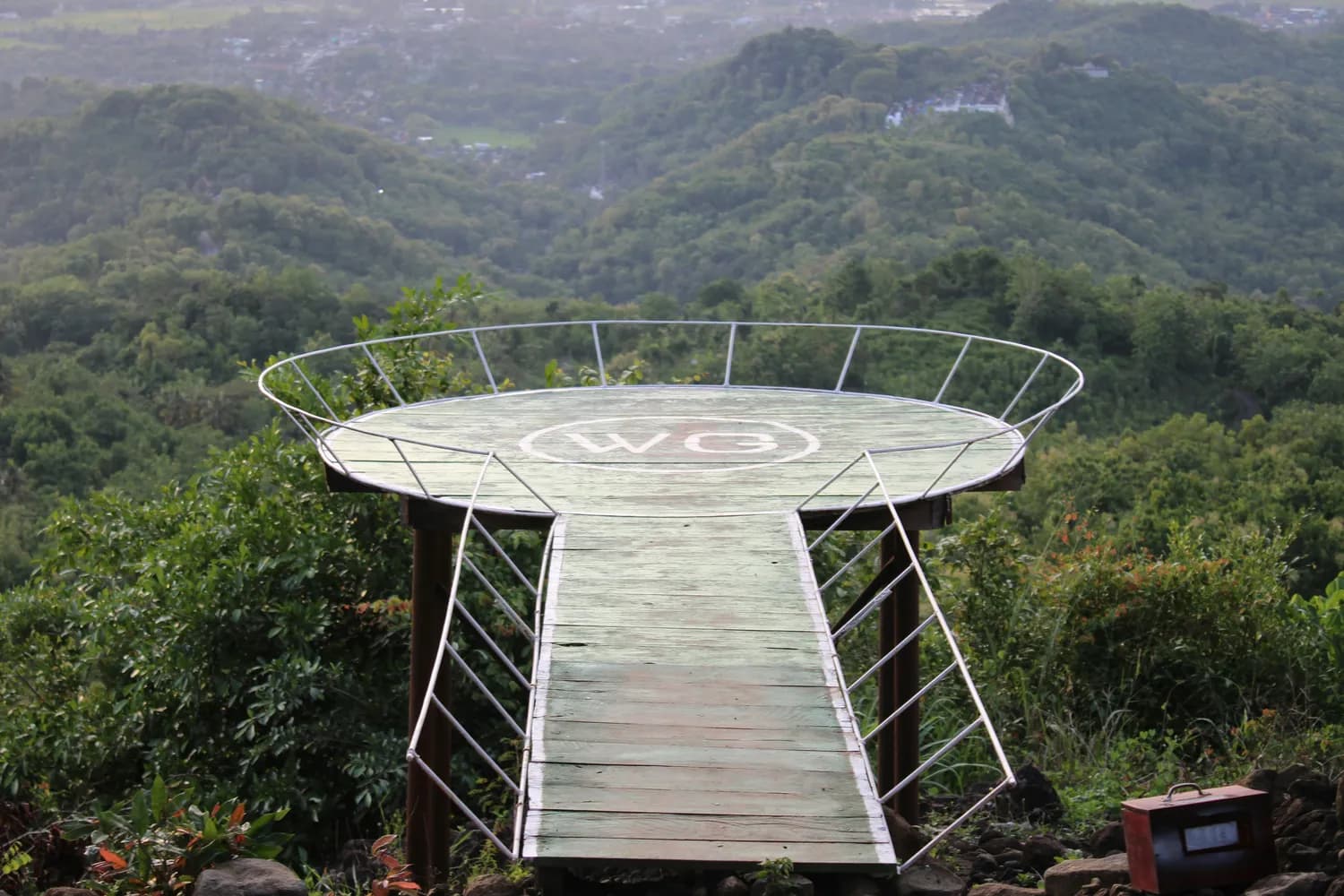 九峰山现巨型莲花观景台，150平米视野尽览山川美景