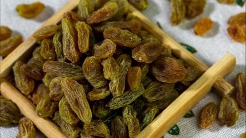 葡萄干和葡萄营养一样吗