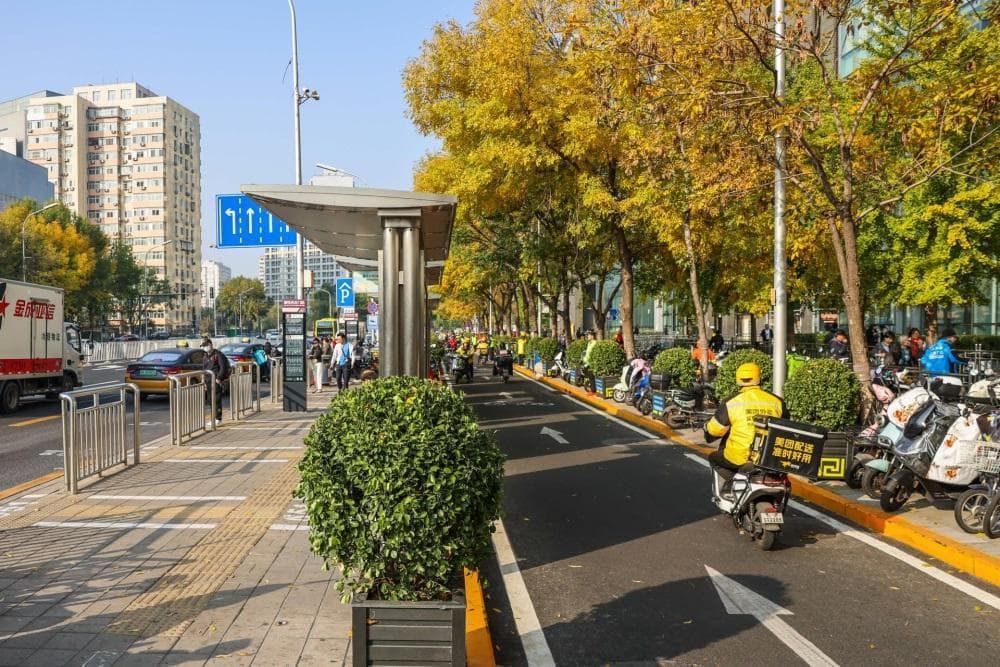 今年北京明确23个商场周边交通治理任务，包括三里屯等商圈