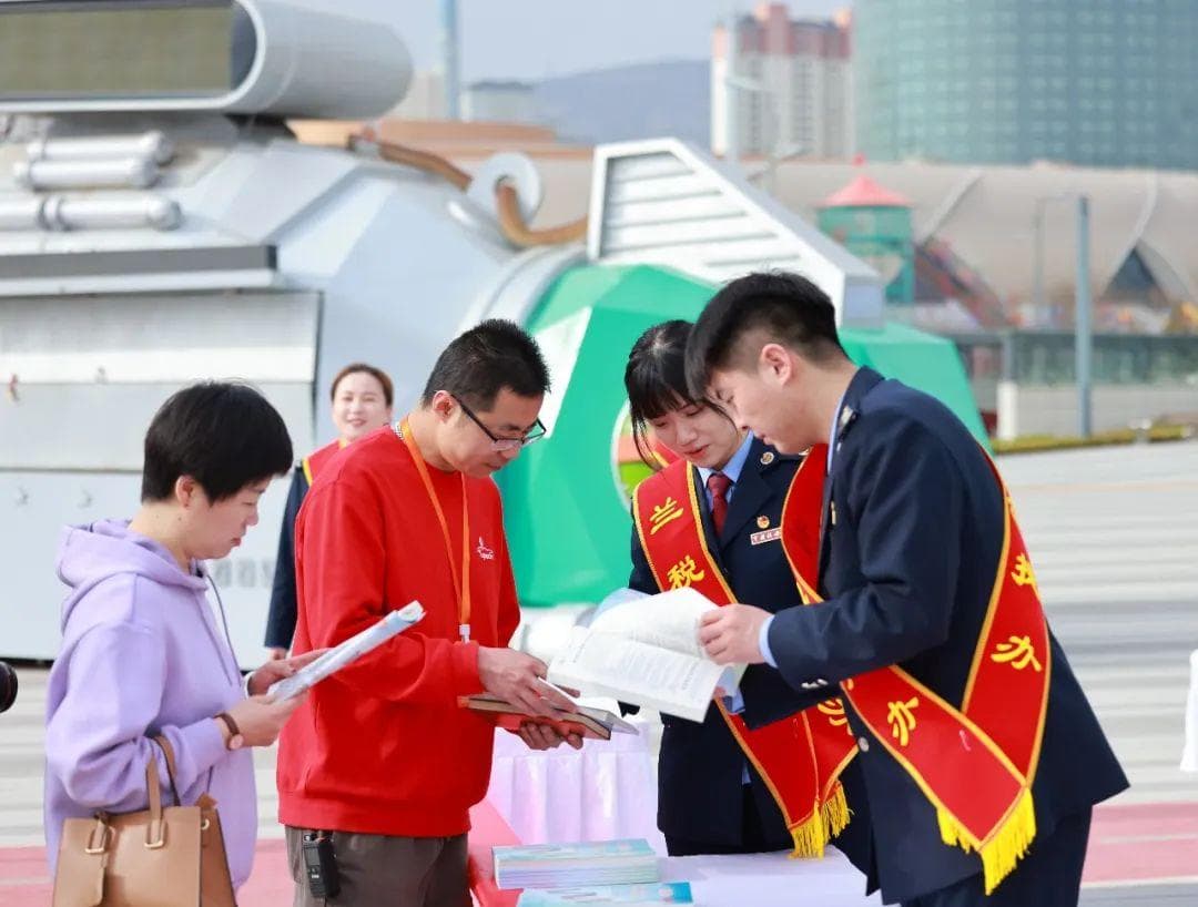 “高效办成一件事”税费服务有力更有感