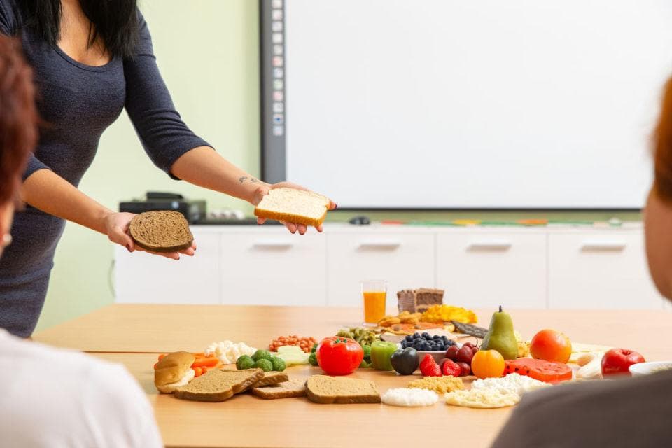 改变饮食结构或可缓解心理疾病