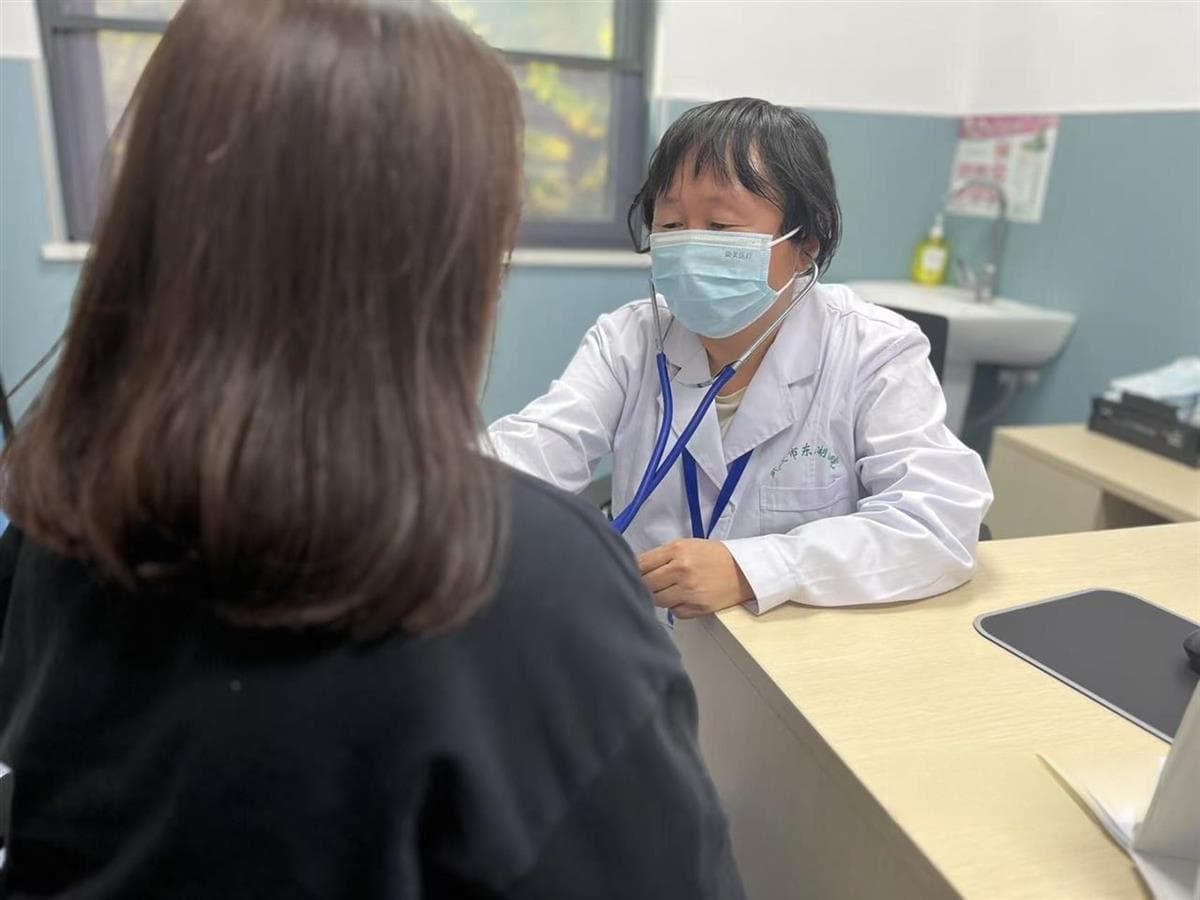 秋梨膏真的能止咳吗？专家表示：帮助改善咳嗽症状，但并非人人适宜