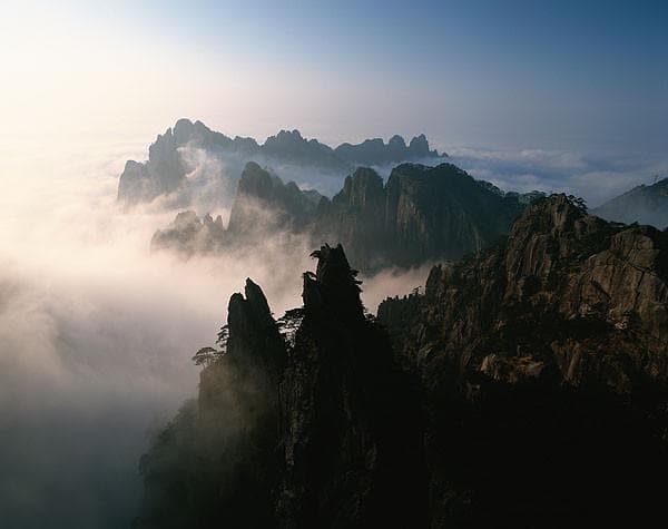 黄山风景区春夏秋冬四季旅游 登山穿衣指南
