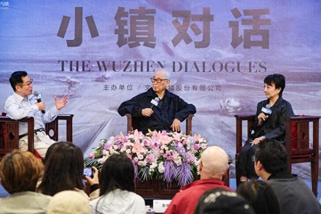 85岁日本戏剧大师乌镇全方位输出，铃木忠志：演员戴麦还不如让ai讲台词