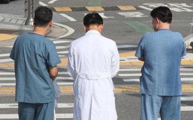 韩国专科医生平均年龄超50岁，关键医疗领域面临人才断层危机