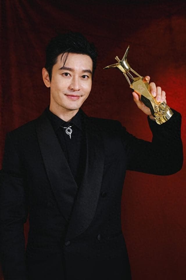 黄晓明的成名史：从青涩少年到全能艺人
