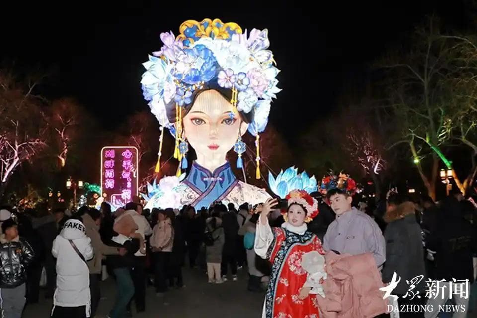 “夏雨荷”花灯出圈的启示