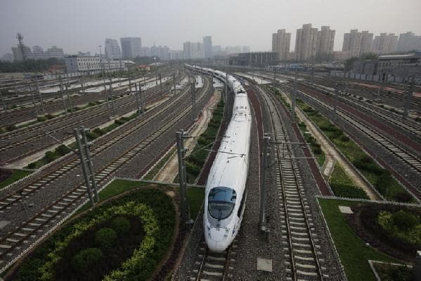 京沪高铁达速350：沿线城市经济的机遇与挑战