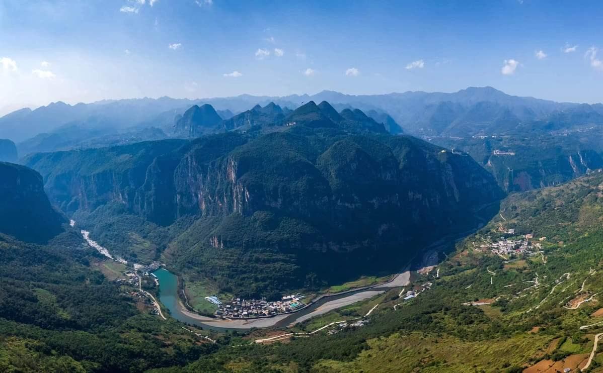 云南曲靖：悄然崛起的旅游高地