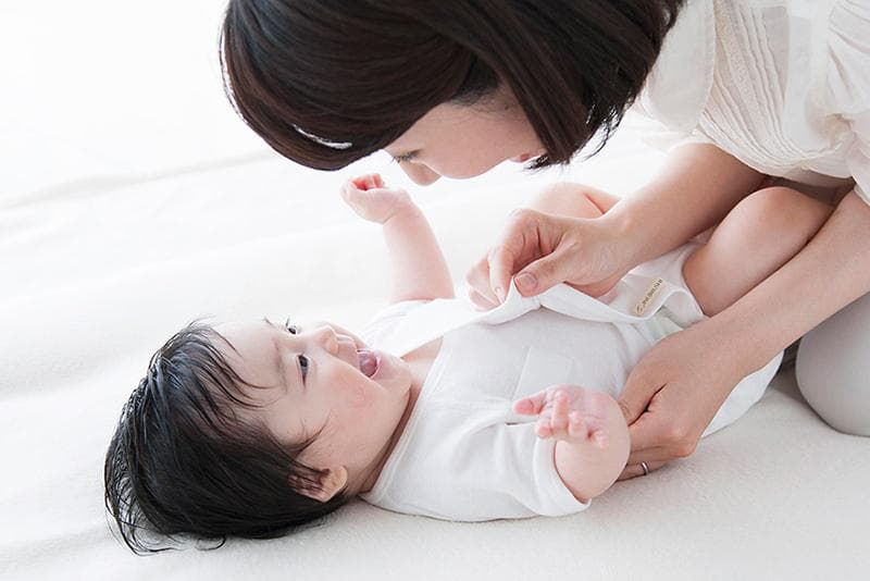 新生儿衣服怎么准备！医生建议这样选最安全