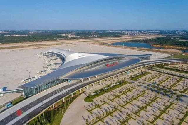 湛江吴川国际机场启用，粤西空港枢纽能级提升
