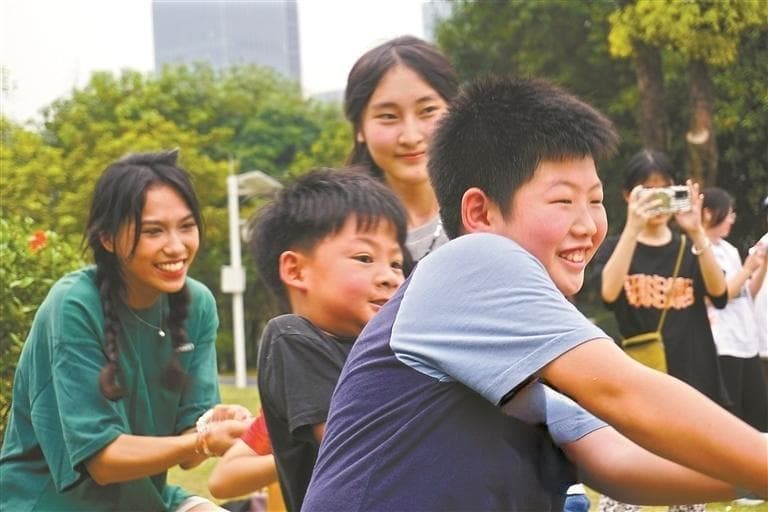 龙湖街：社会力量共建共治，打造有温度的新型社区