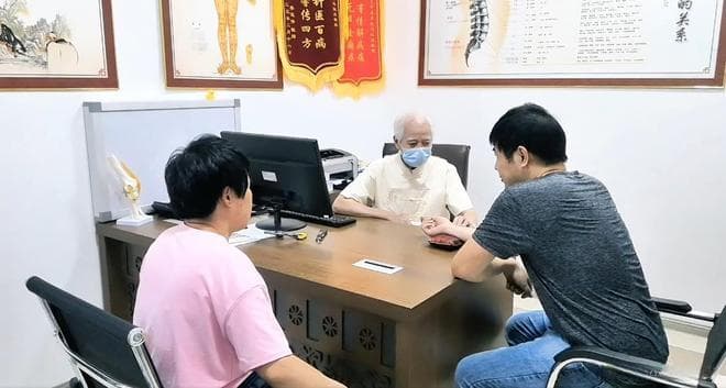 一喝水就尿多，是肾好还是不好？医生多次提醒:可能与疾病有关