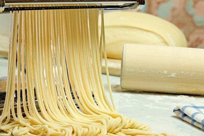 健康主食大揭秘：米饭与面食哪个更合适？跟随聪明人选择吃出健康