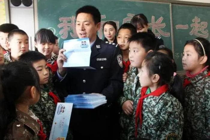 英模事迹感人肺腑 榜样力量催人奋进——追忆“全国公安系统一级英雄模范”刘亚斌