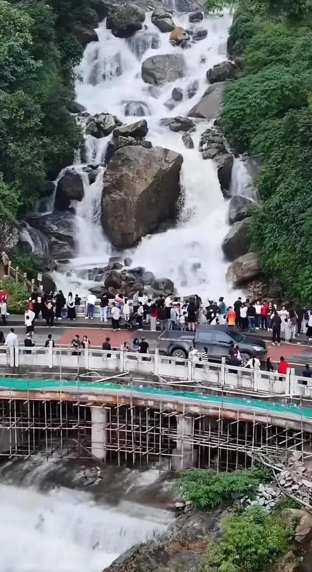 爆火的哀牢山，是什么来头？