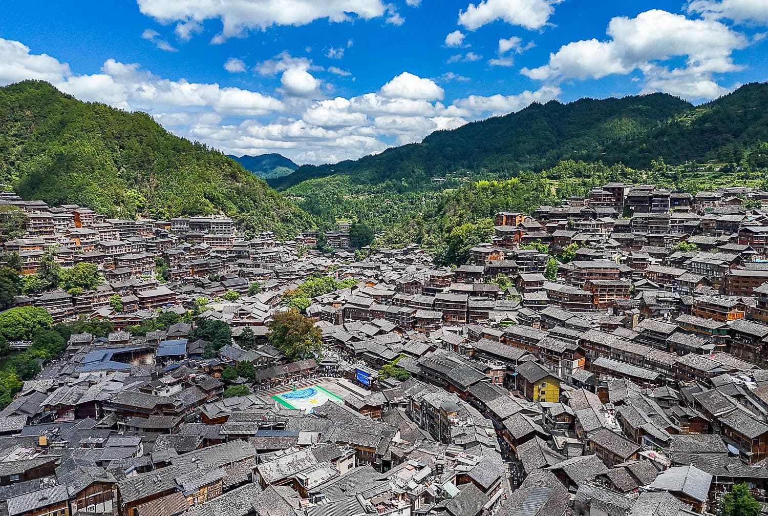 再游千户苗寨：黔东南的必打卡景点，苗族文化的活态博物馆