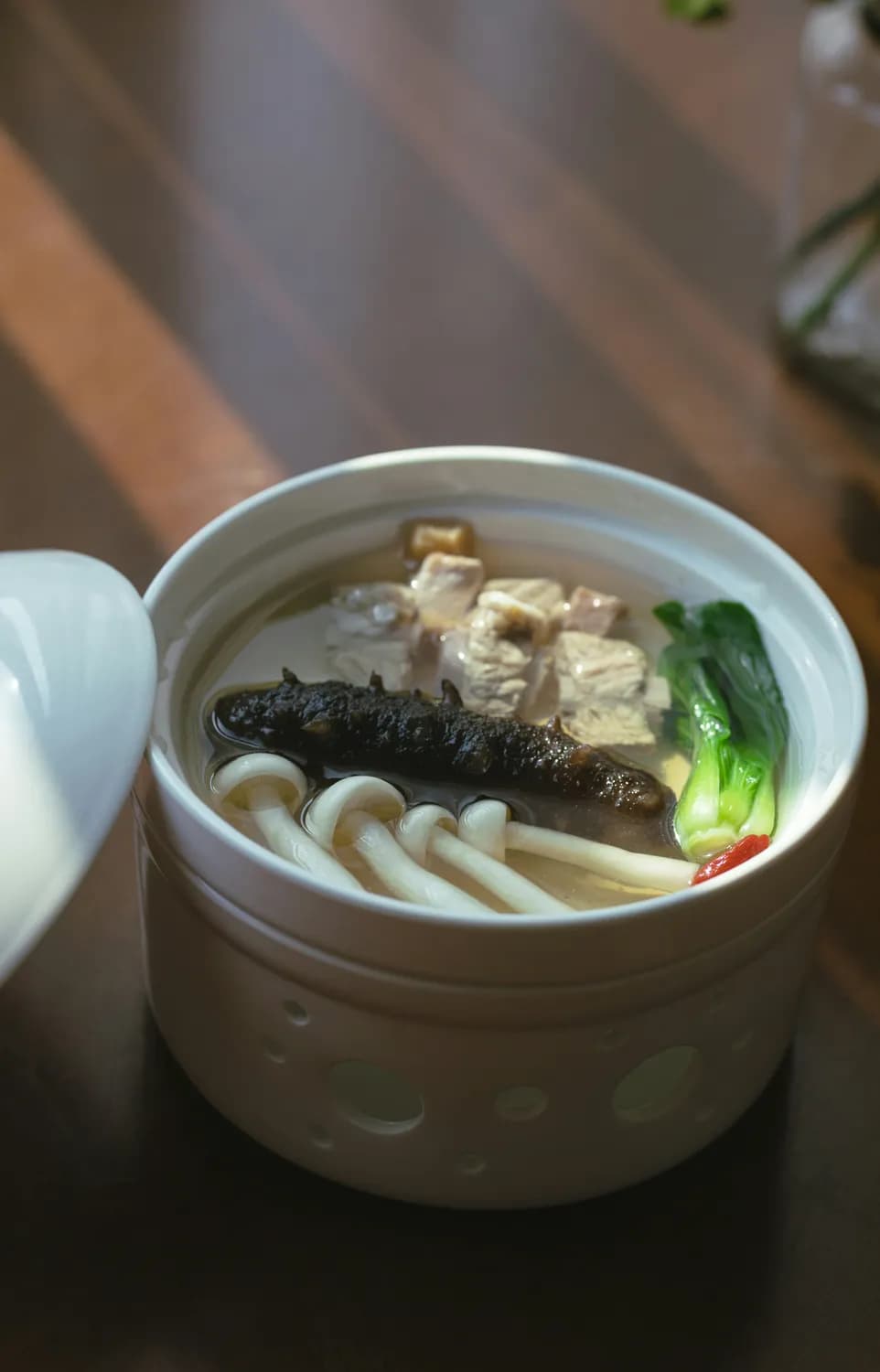 秋季更年期养生：从饮食到情绪的全方位调理方案