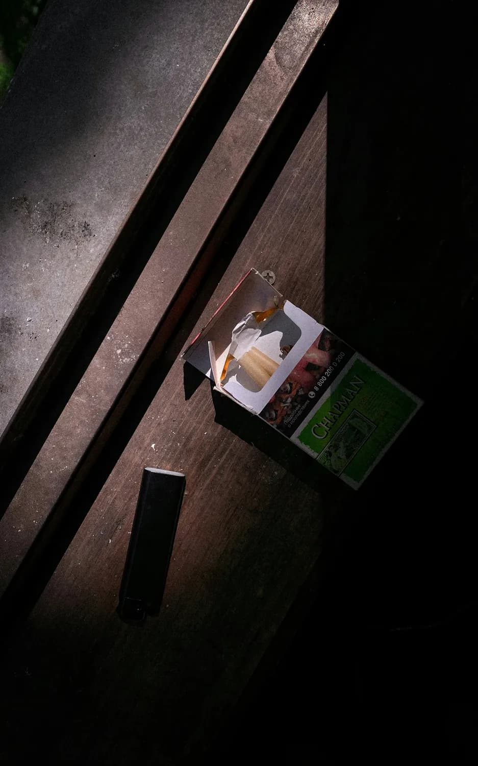 “烟卡”游戏背后：青少年吸烟的危害与预防